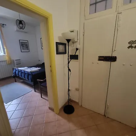 Teverone 게스트하우스